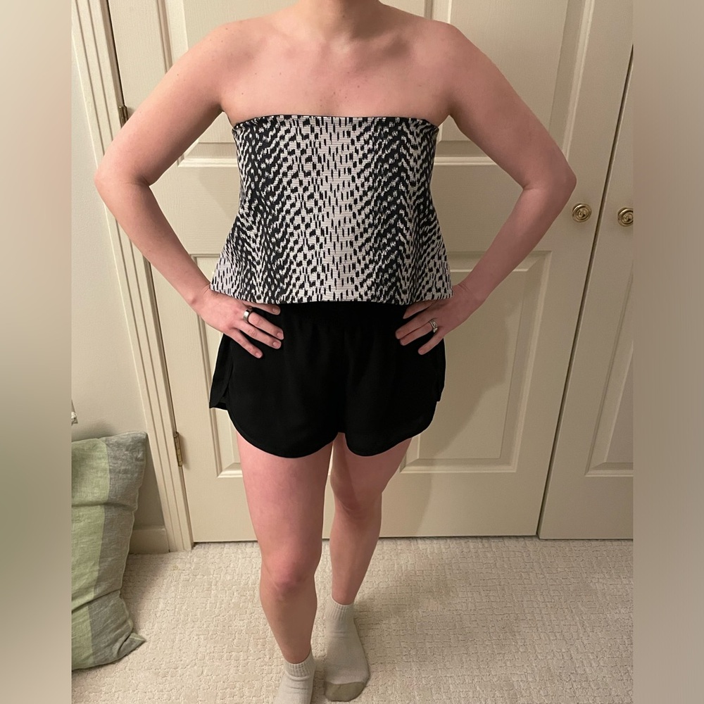 Elizabeth and James Strapless Patterned Top
